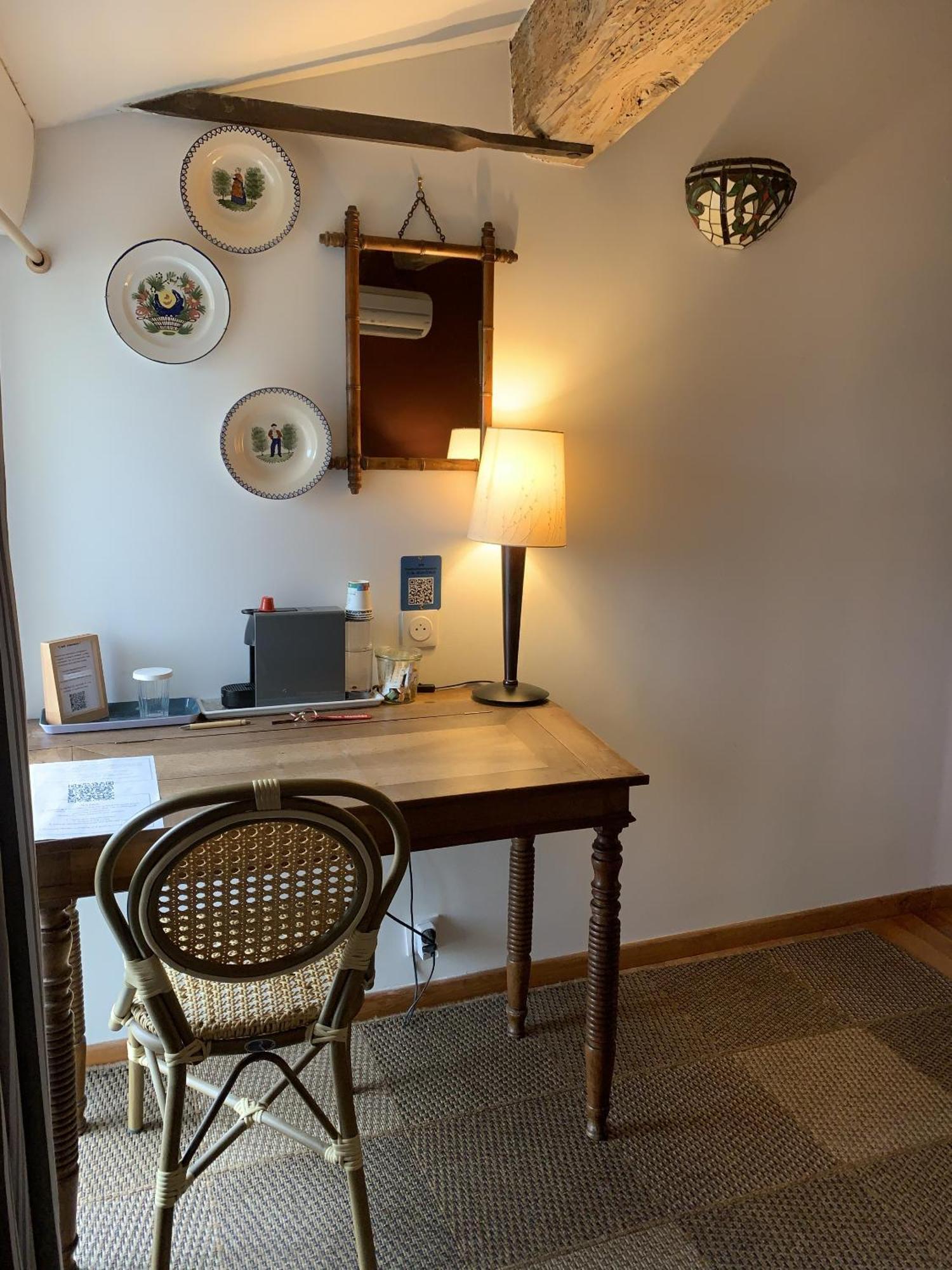 Hotel Lo Componaïro Pouzols Habitación foto